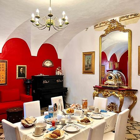 B&B Palazzo Lombardi ลูเชรา ภายนอก รูปภาพ